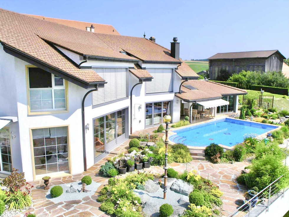 Villa mit Pool