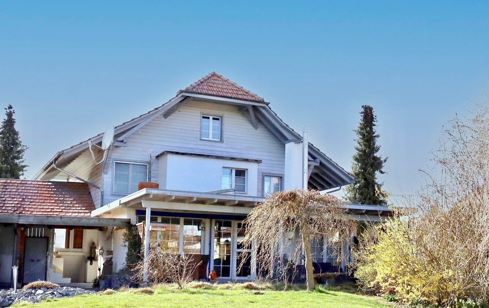 Einfamilienhaus mit Baulandparzelle