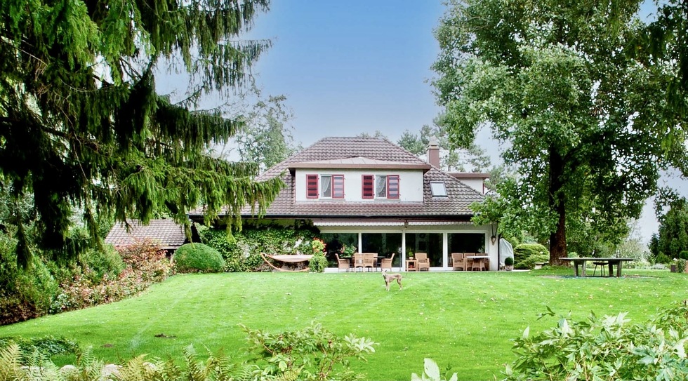Landhaus mit Parkanlage